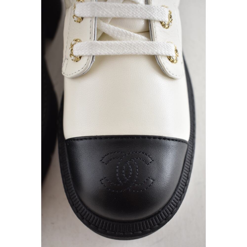 Chanel 24B White Quilt Gold CC Chain Combat Black Platform Ankle Short Boots 37c - Picture 12 of 16
